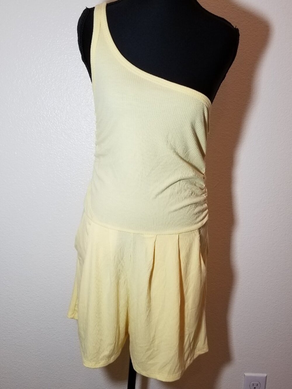 Fashion Nova Yellow Ribbed One Shoulder Short Romper Medium Retro City Summer